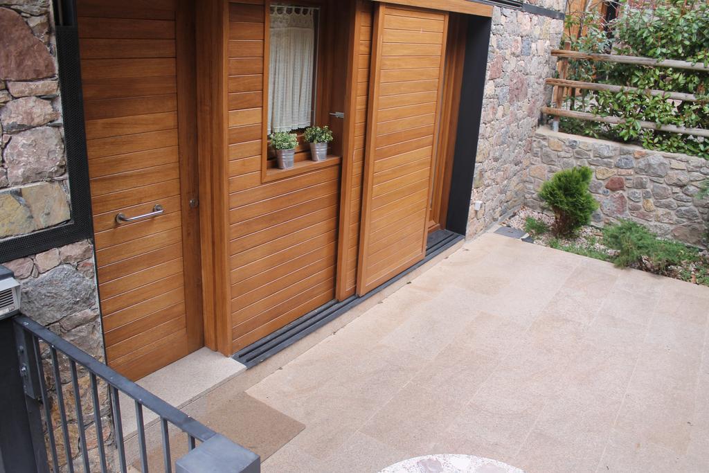 Apartament Torrent De La Barruda Daire Vilallonga de Ter Dış mekan fotoğraf