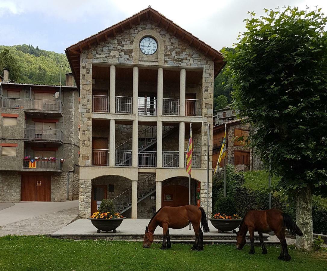 Apartament Torrent De La Barruda Daire Vilallonga de Ter Dış mekan fotoğraf