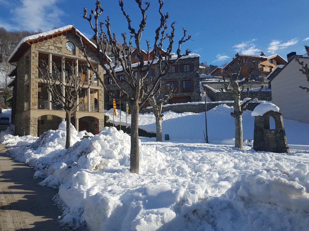 Apartament Torrent De La Barruda Daire Vilallonga de Ter Dış mekan fotoğraf